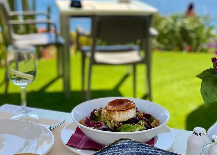 Lägenhet Chic Feel - Oceanfront, Heated Pool *