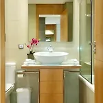 Apartman Chic Feel - Oceanfront, Heated Pool *