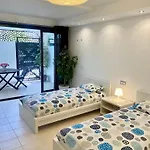 Apartment Chic Feel - Oceanfront, Heated Pool *
